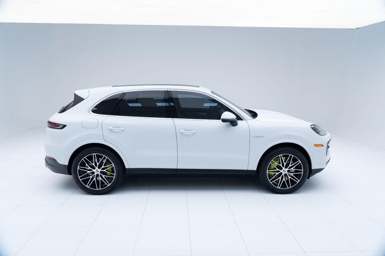 2025 Porsche Cayenne E-Hybrid Pompano Beach FL