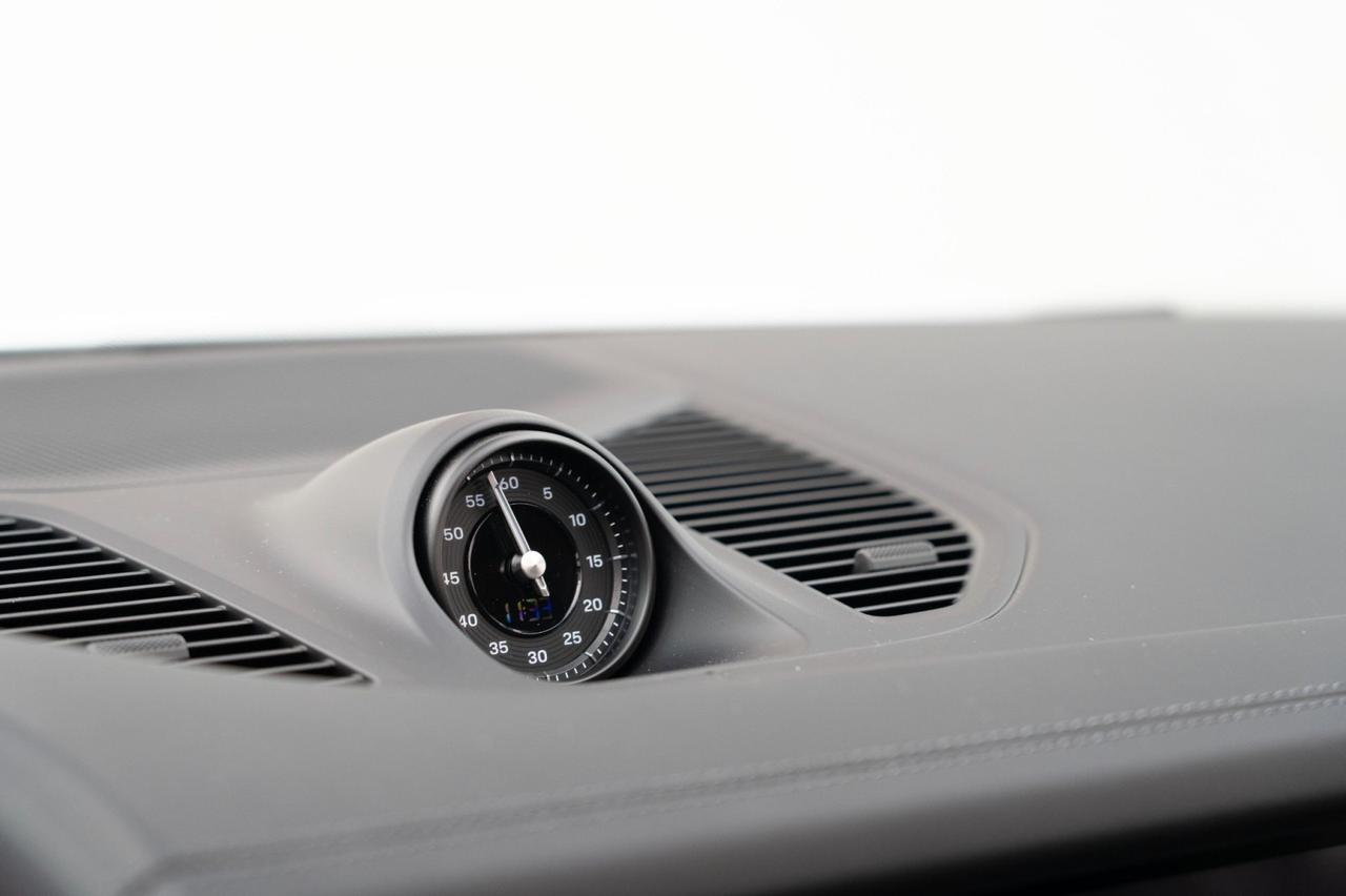 2025 Porsche Cayenne E-Hybrid Pompano Beach FL