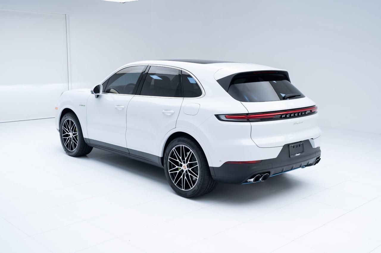 2025 Porsche Cayenne E-Hybrid Pompano Beach FL