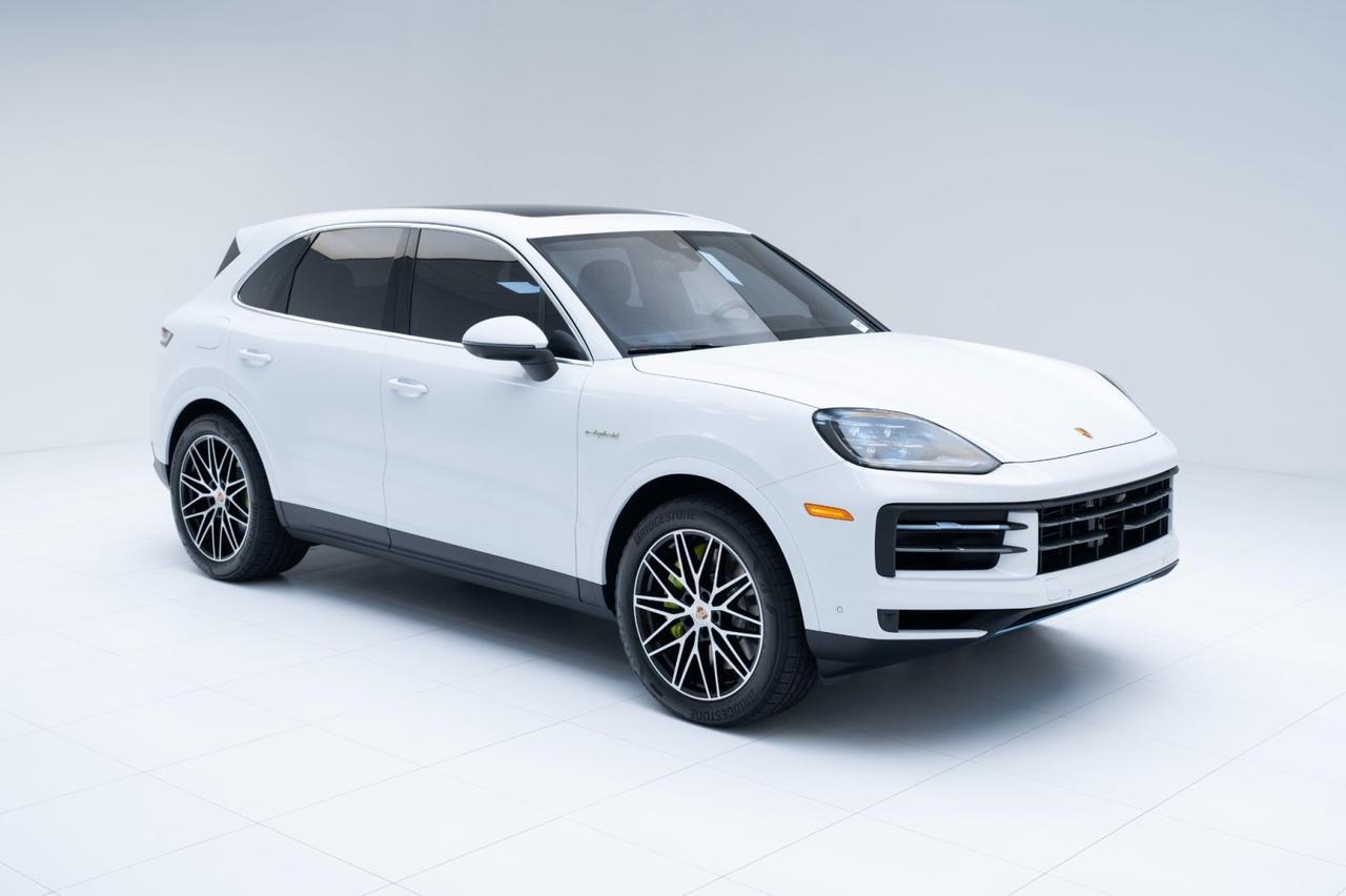 2025 Porsche Cayenne E-Hybrid Pompano Beach FL