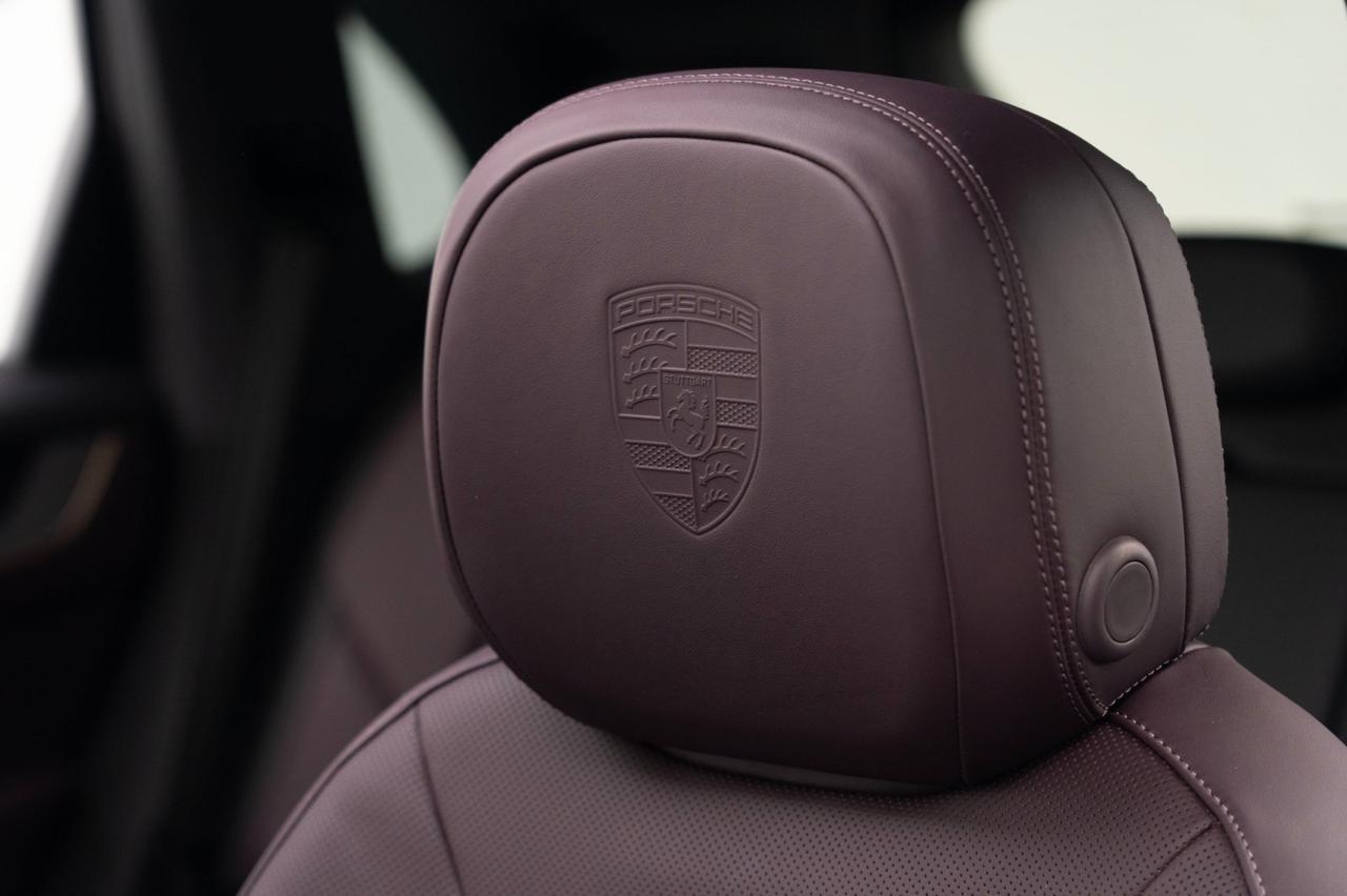 2025 Porsche Cayenne E-Hybrid Pompano Beach FL