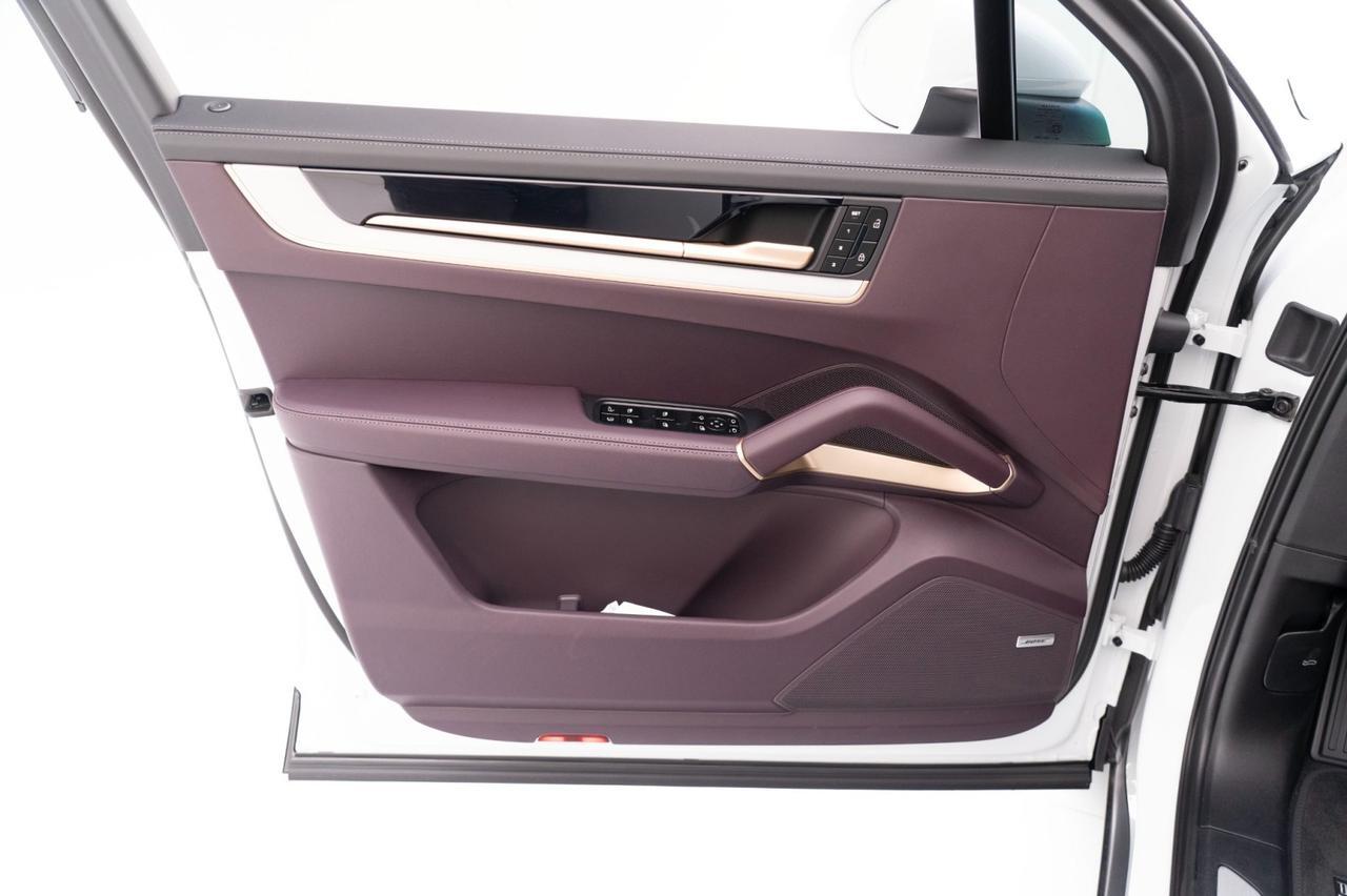 2025 Porsche Cayenne E-Hybrid Pompano Beach FL