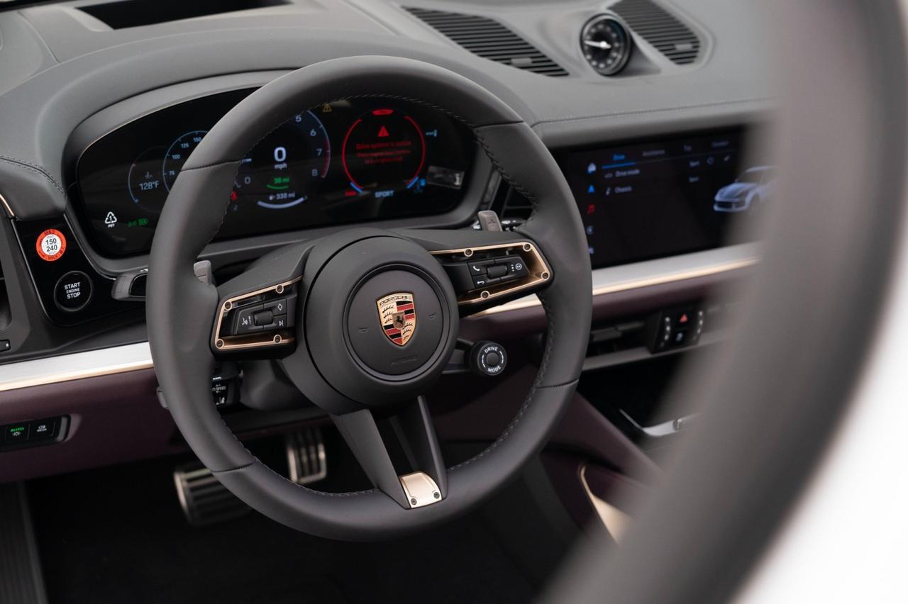 2025 Porsche Cayenne E-Hybrid Pompano Beach FL