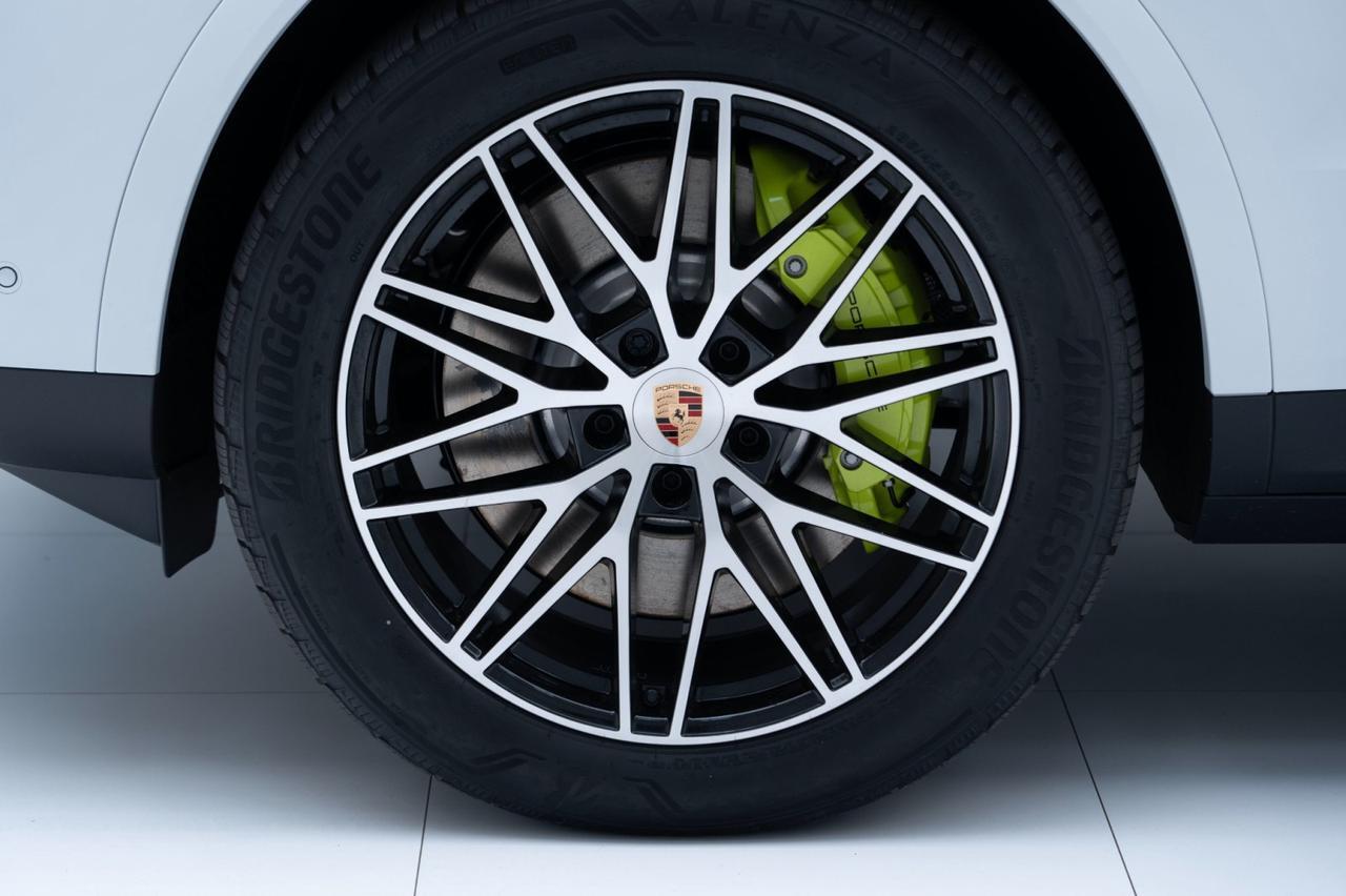 2025 Porsche Cayenne E-Hybrid Pompano Beach FL