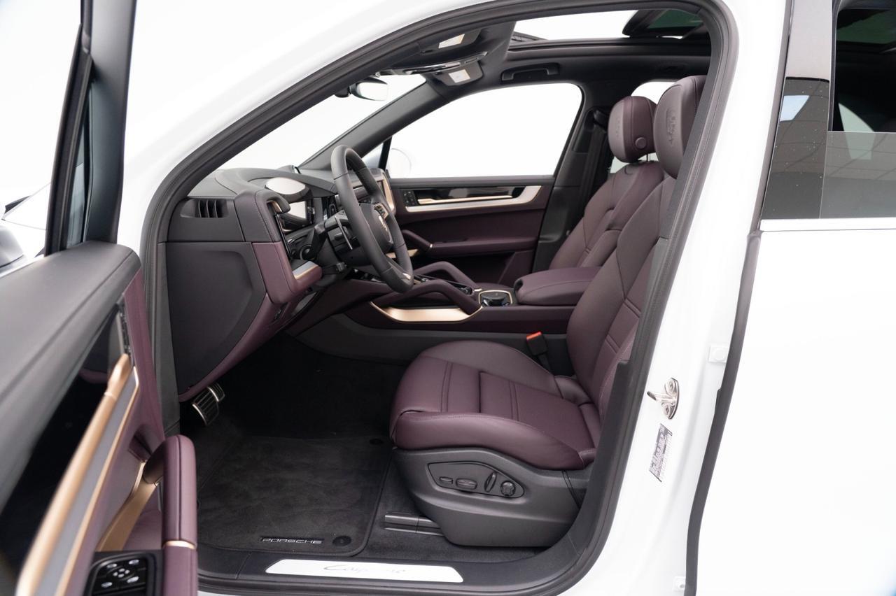 2025 Porsche Cayenne E-Hybrid Pompano Beach FL