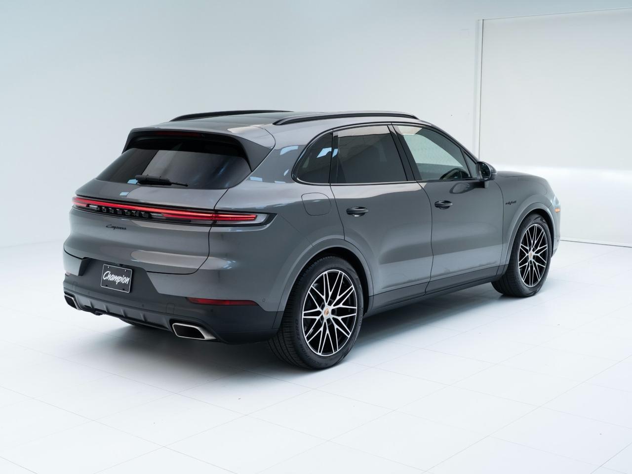 2025 Porsche Cayenne E-Hybrid Pompano Beach FL