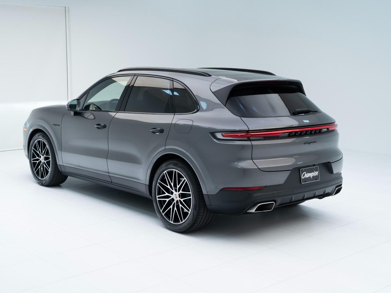 2025 Porsche Cayenne E-Hybrid Pompano Beach FL