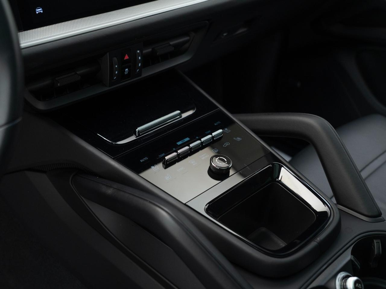 2025 Porsche Cayenne E-Hybrid Pompano Beach FL