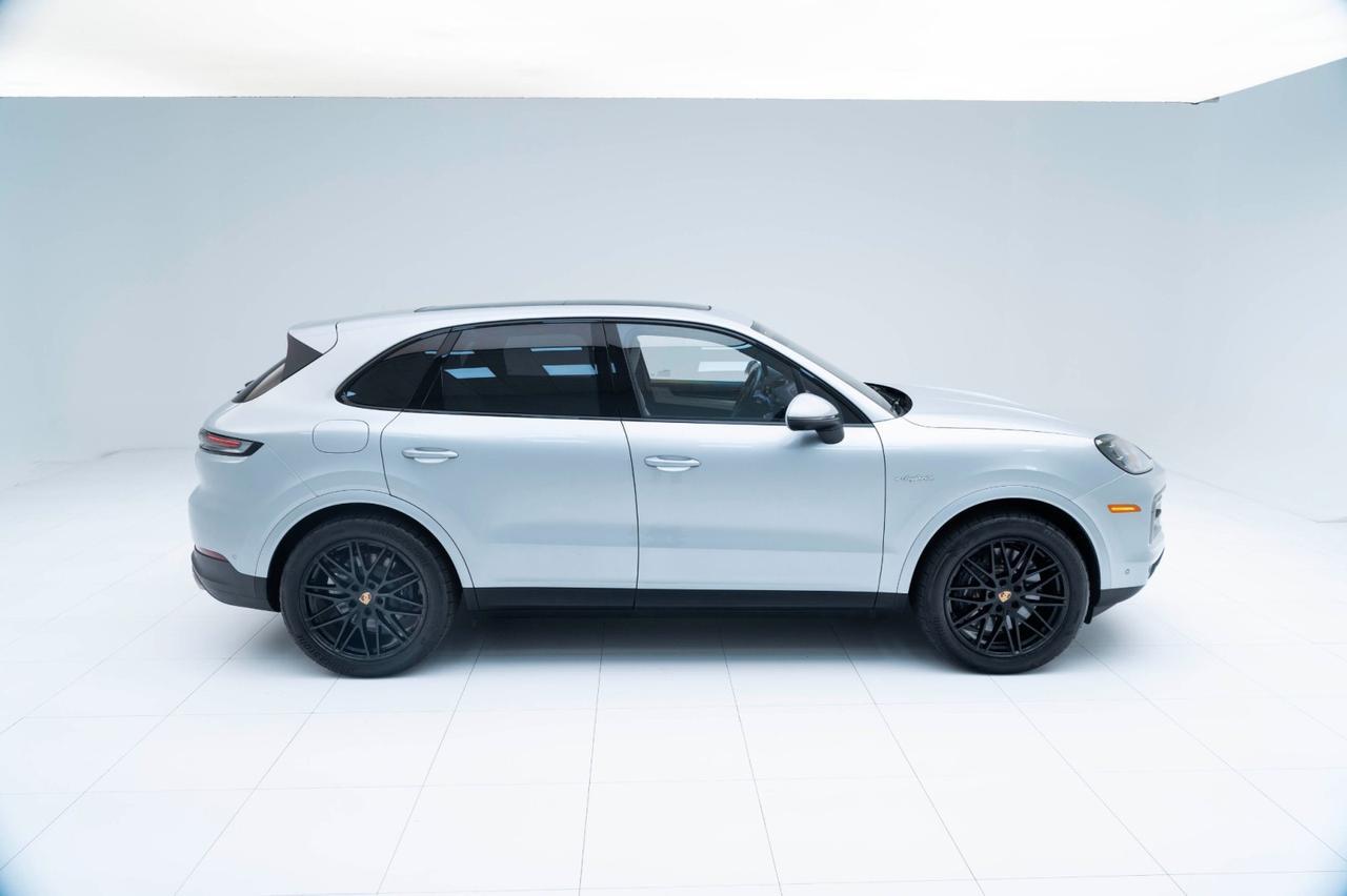 2025 Porsche Cayenne E-Hybrid Pompano Beach FL