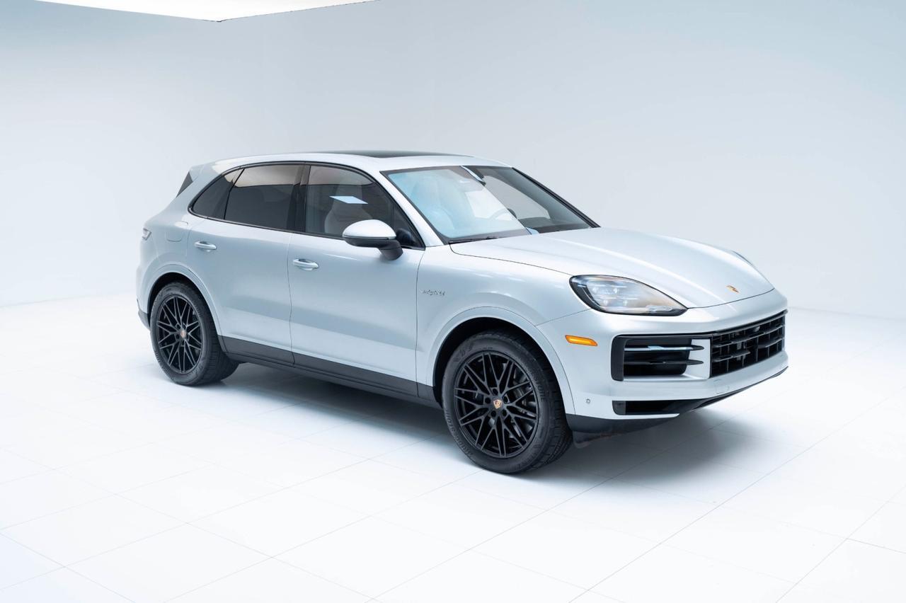 2025 Porsche Cayenne E-Hybrid Pompano Beach FL