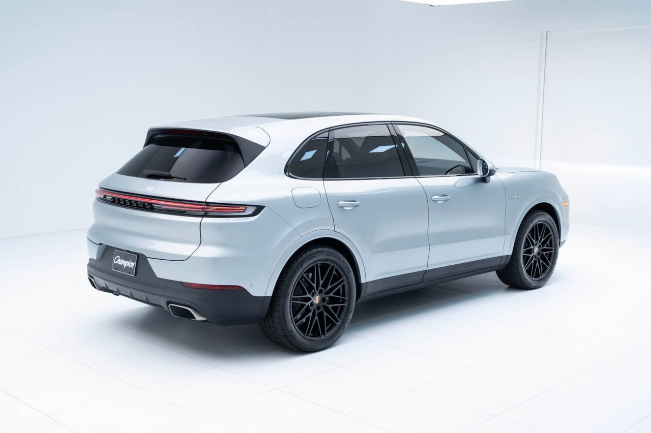 2025 Porsche Cayenne E-Hybrid Pompano Beach FL