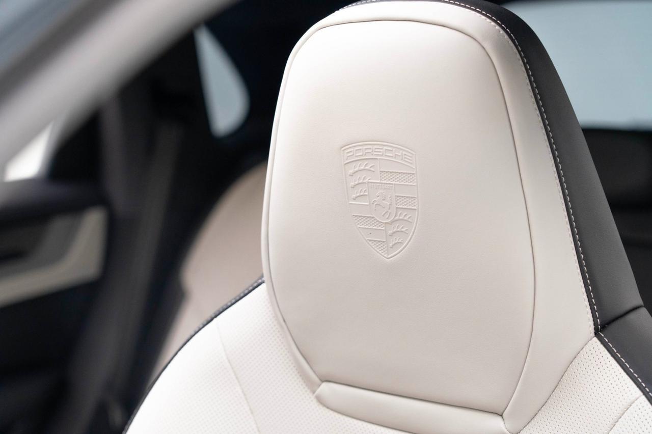 2025 Porsche Cayenne E-Hybrid Pompano Beach FL