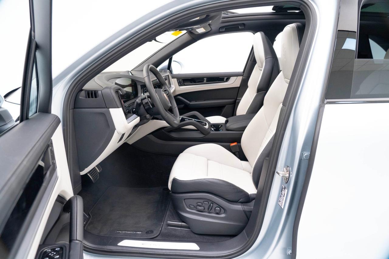 2025 Porsche Cayenne E-Hybrid Pompano Beach FL