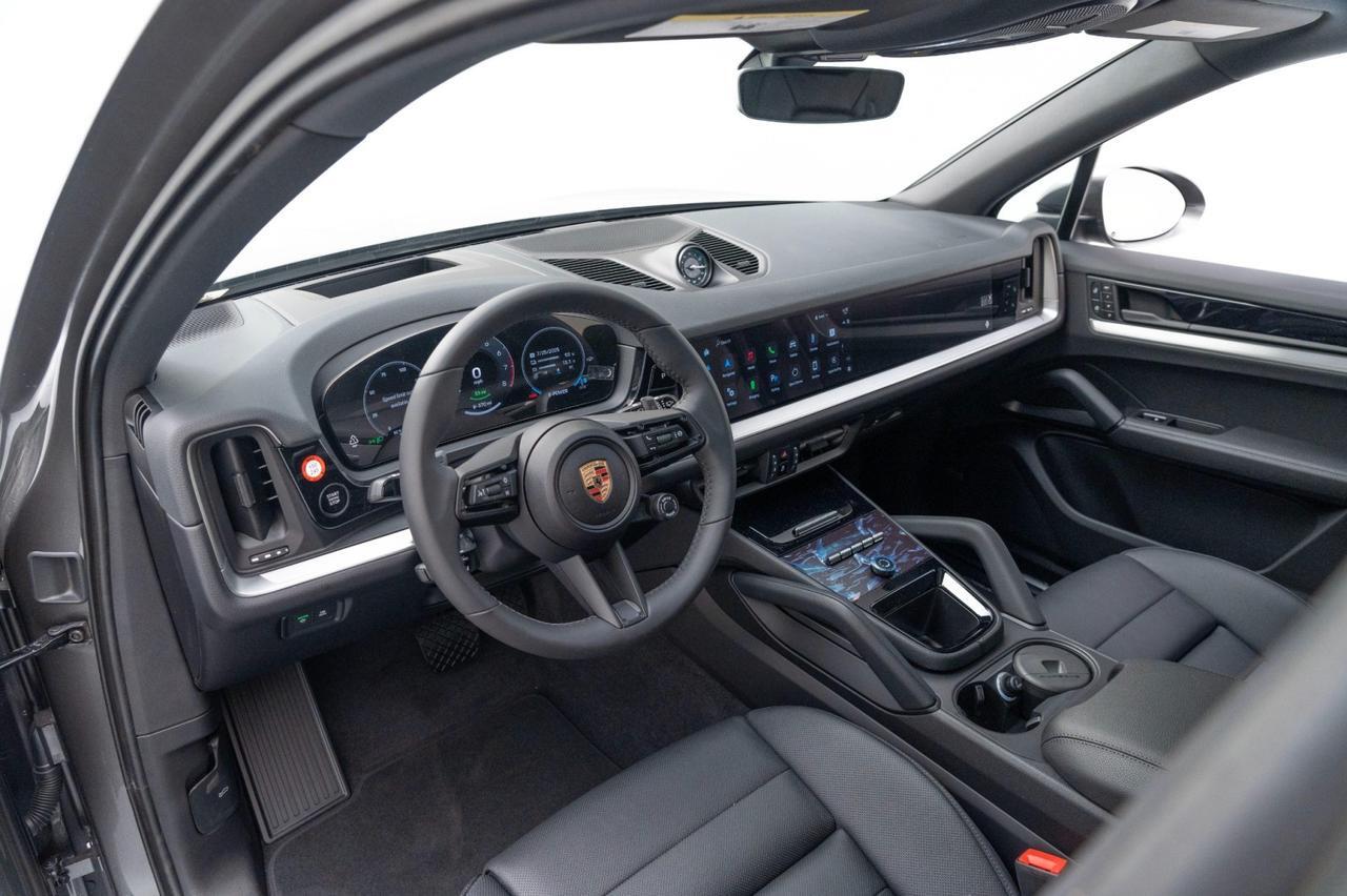 2025 Porsche Cayenne E-Hybrid Pompano Beach FL