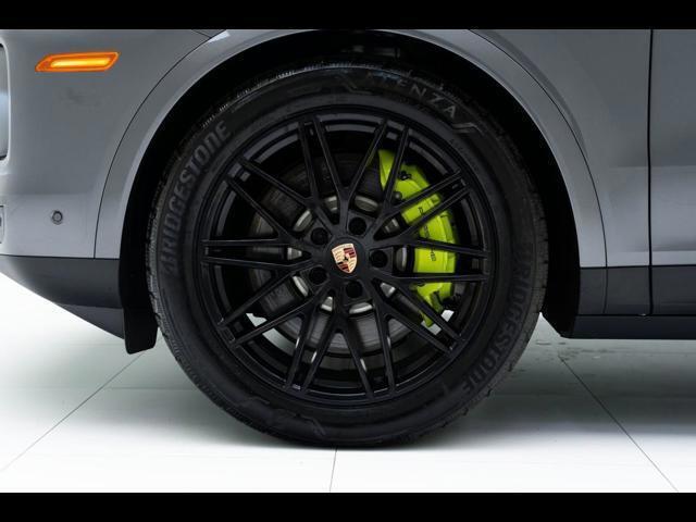 2025 Porsche Cayenne E-Hybrid Pompano Beach FL