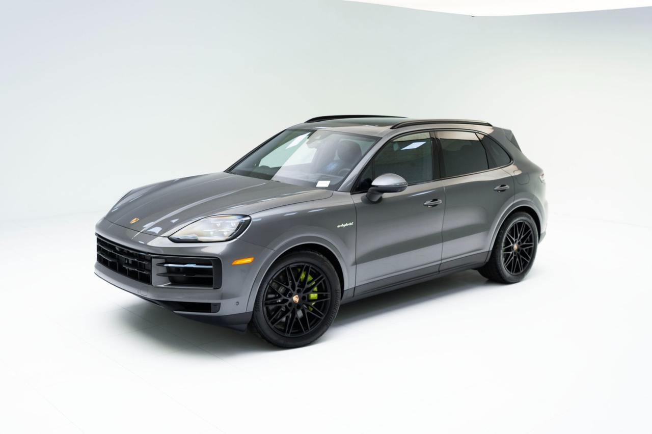 2025 Porsche Cayenne E-Hybrid Pompano Beach FL