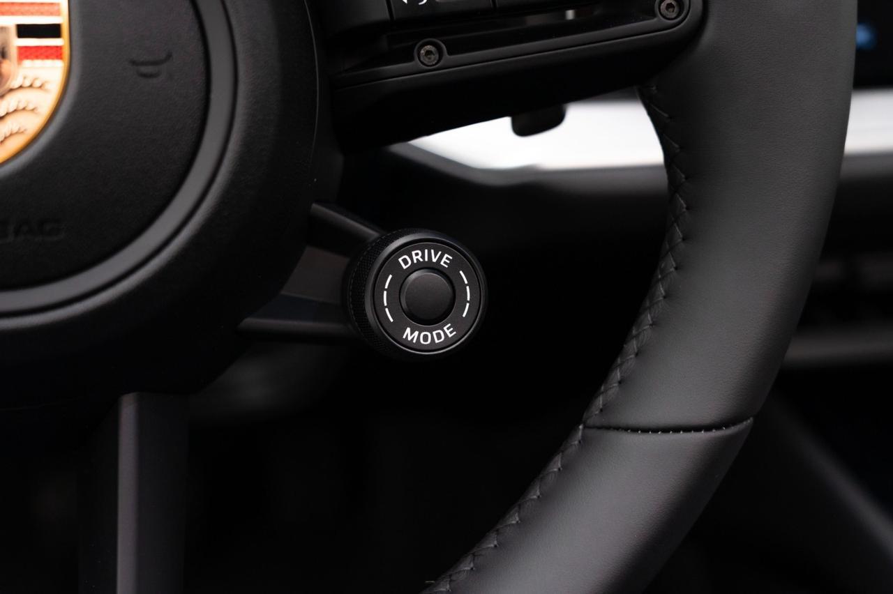 2025 Porsche Cayenne E-Hybrid Pompano Beach FL