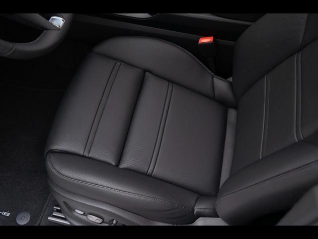2025 Porsche Cayenne E-Hybrid Pompano Beach FL