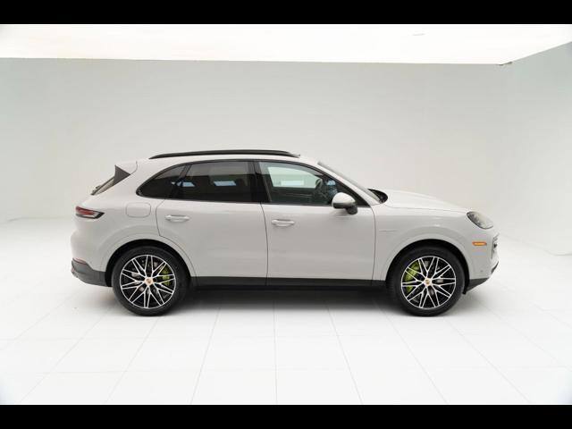 2025 Porsche Cayenne E-Hybrid Pompano Beach FL
