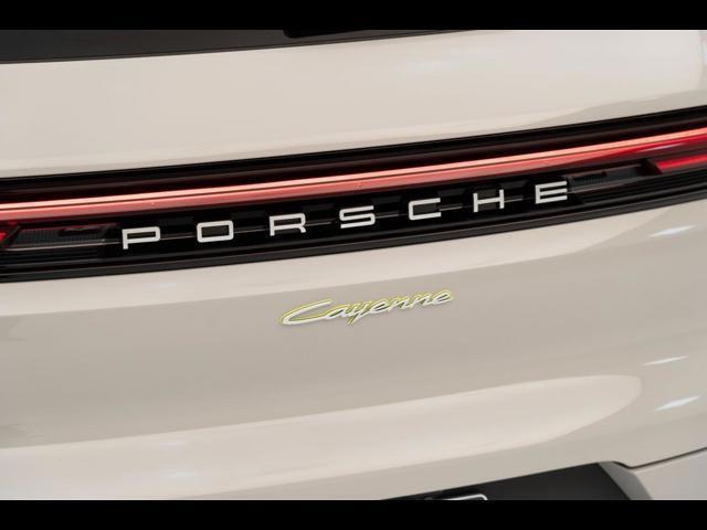 2025 Porsche Cayenne E-Hybrid Pompano Beach FL
