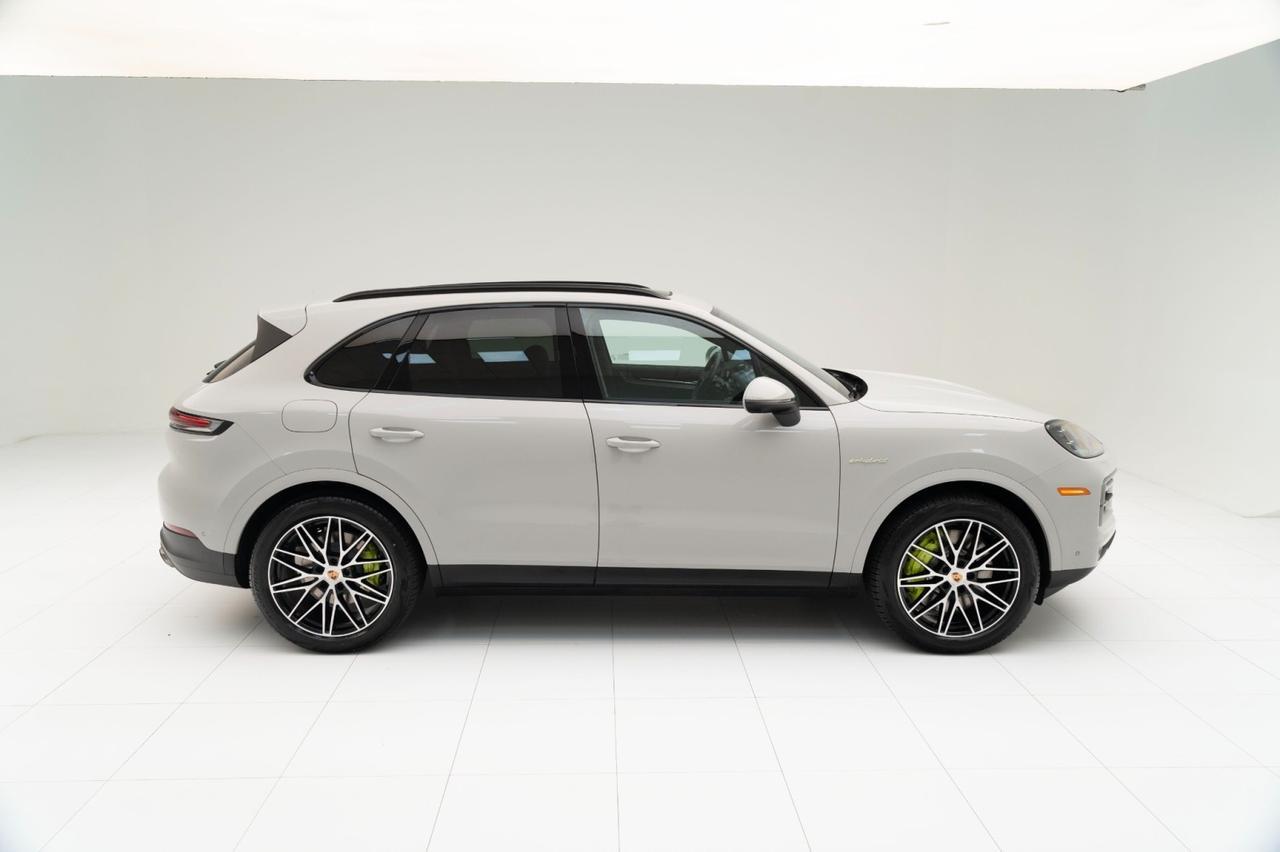 2025 Porsche Cayenne E-Hybrid Pompano Beach FL