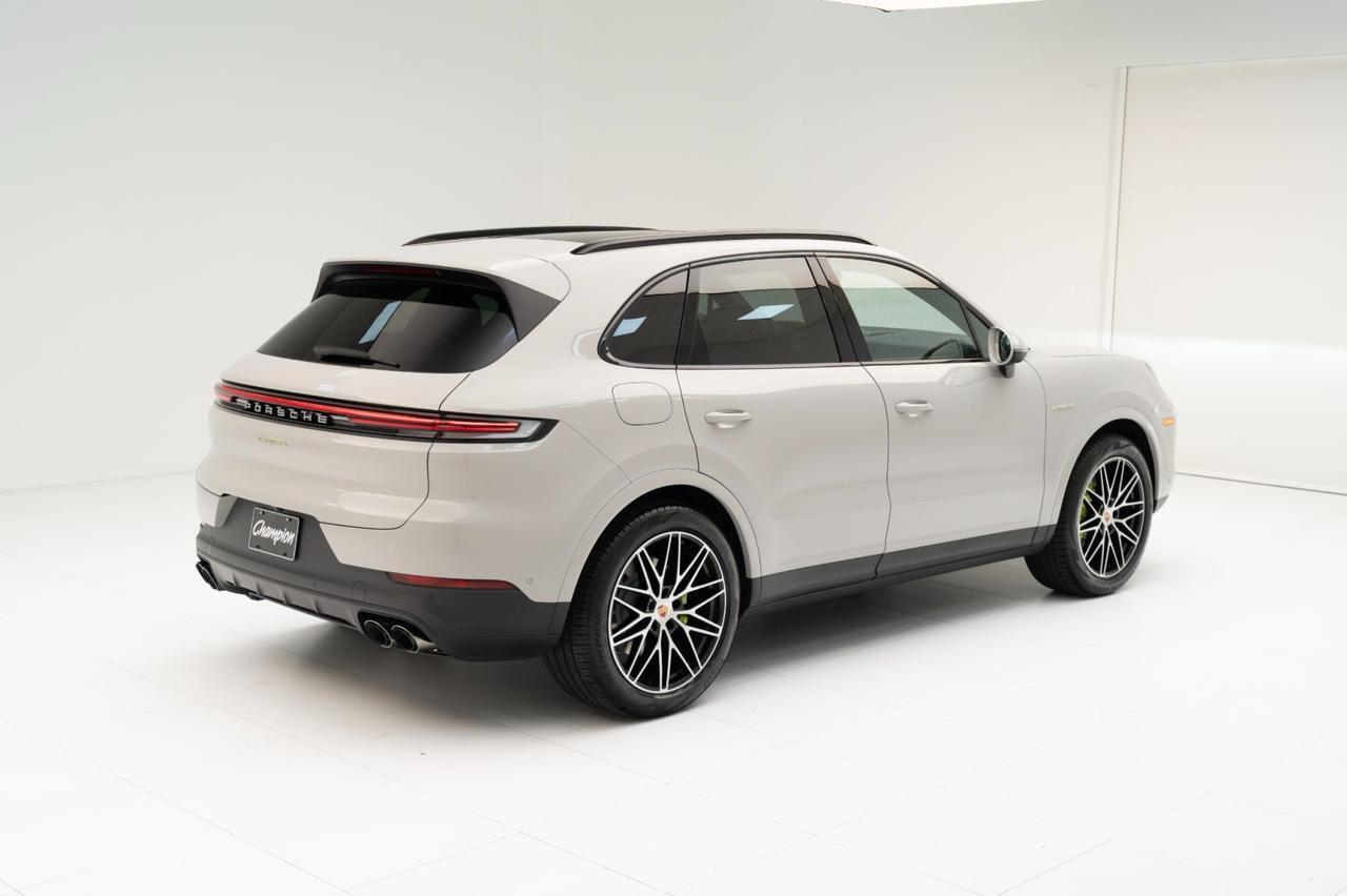 2025 Porsche Cayenne E-Hybrid Pompano Beach FL