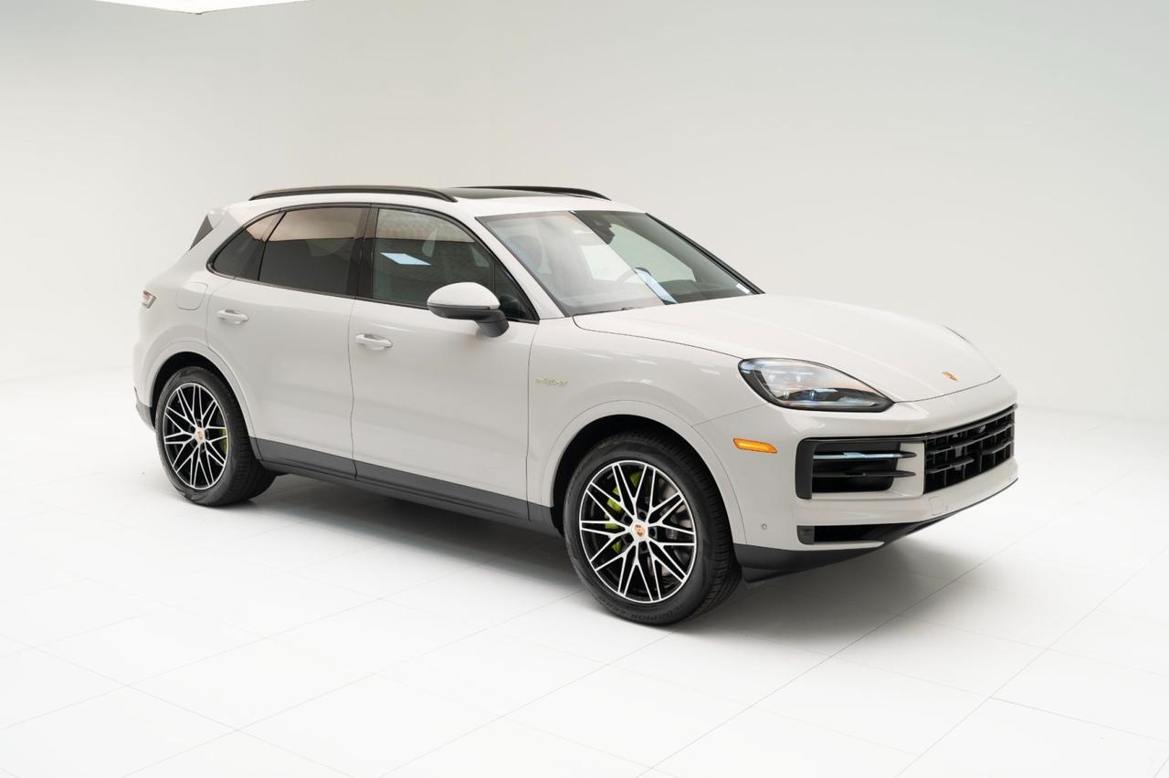 2025 Porsche Cayenne E-Hybrid Pompano Beach FL