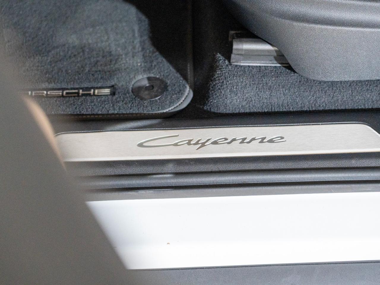 2025 Porsche Cayenne E-Hybrid Pompano Beach FL