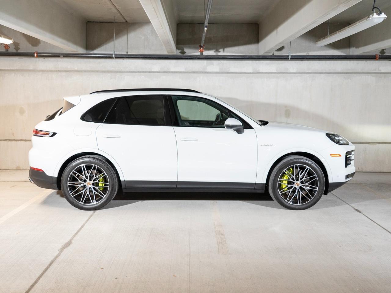 2025 Porsche Cayenne E-Hybrid Pompano Beach FL