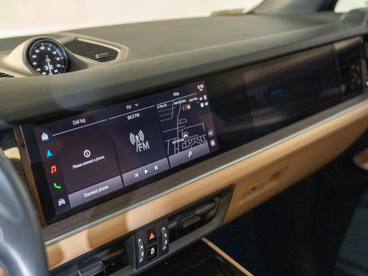 2025 Porsche Cayenne E-Hybrid Pompano Beach FL