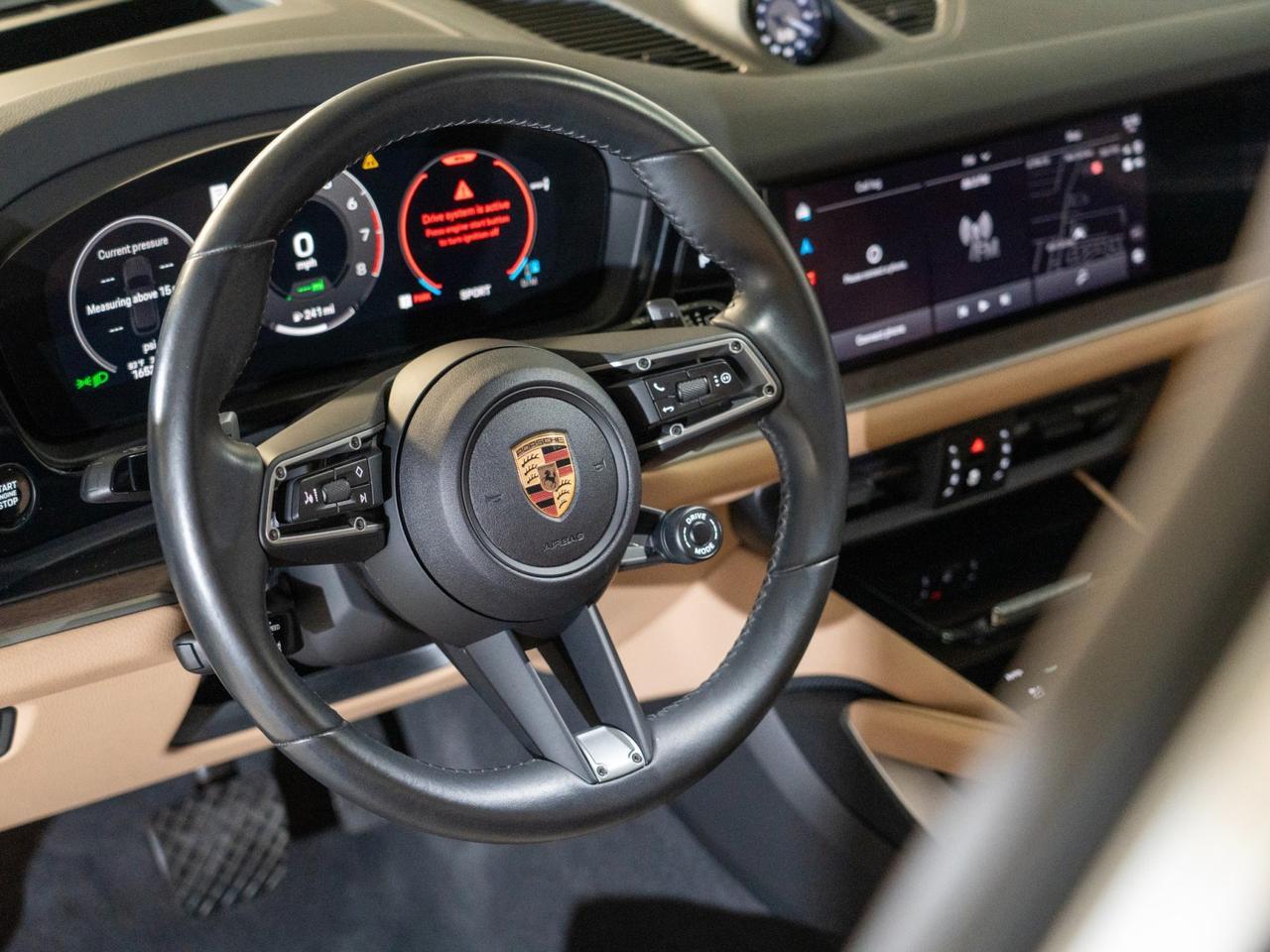 2025 Porsche Cayenne E-Hybrid Pompano Beach FL