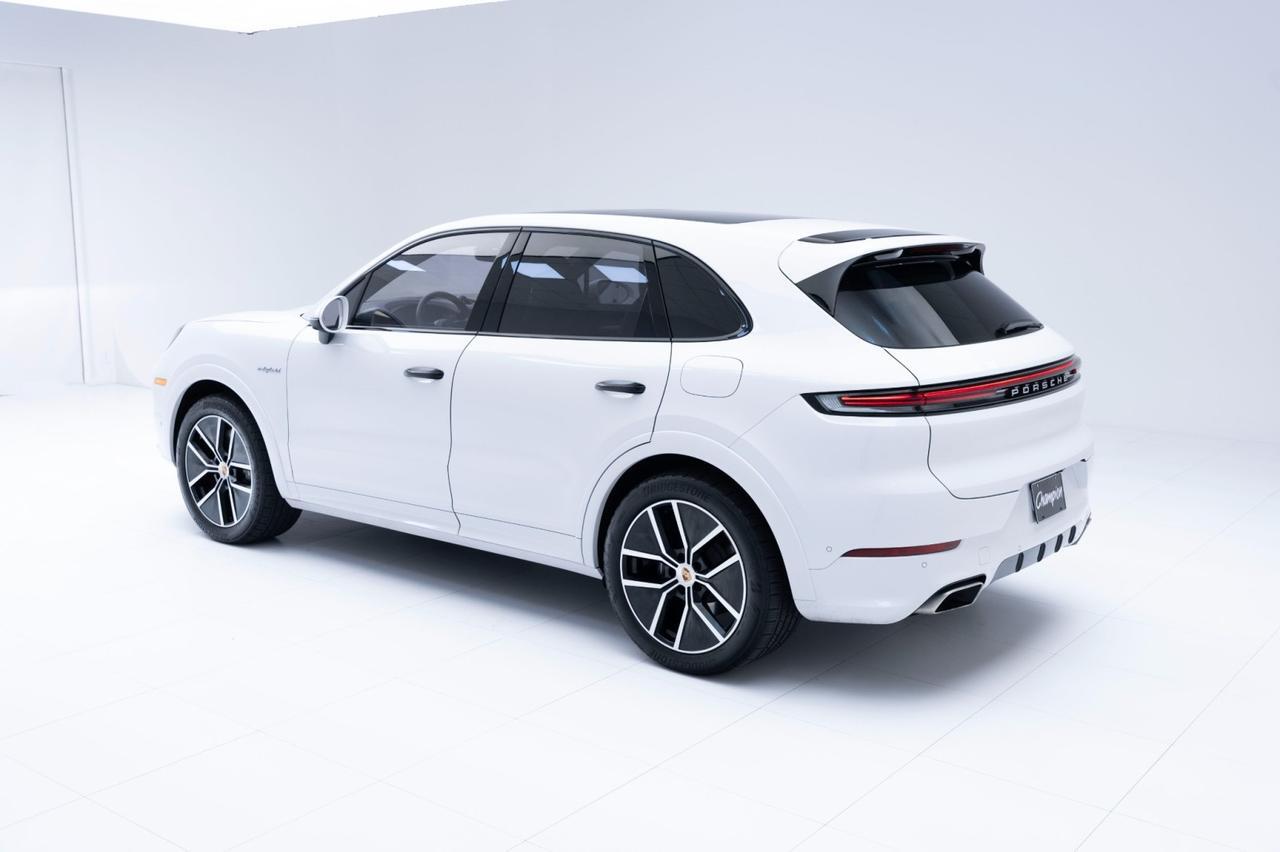 2025 Porsche Cayenne E-Hybrid Pompano Beach FL