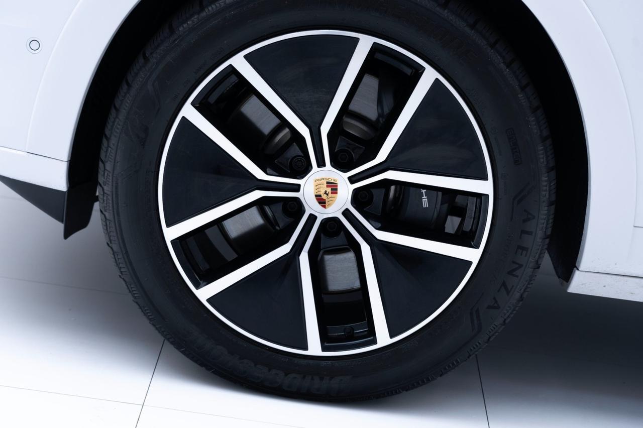 2025 Porsche Cayenne E-Hybrid Pompano Beach FL