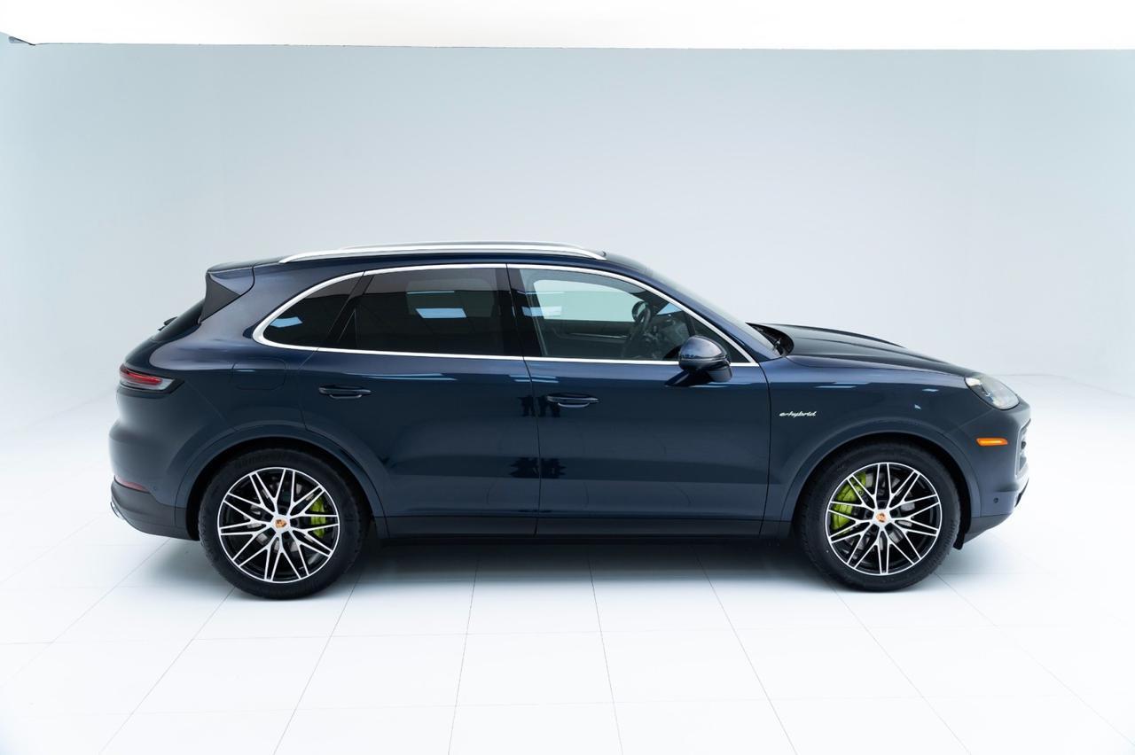 New 2025 Porsche Cayenne EHybrid in Pompano Beach FL