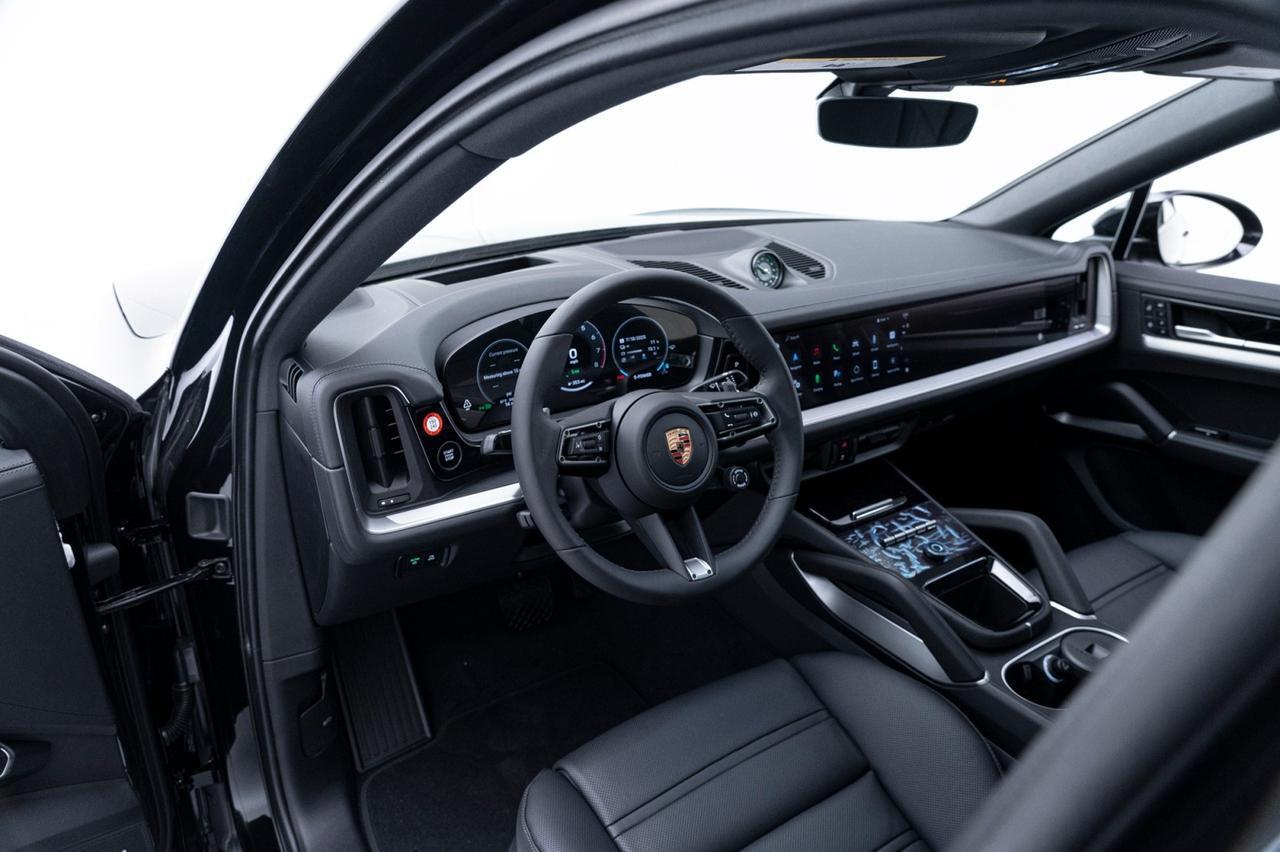 2025 Porsche Cayenne E-Hybrid Pompano Beach FL