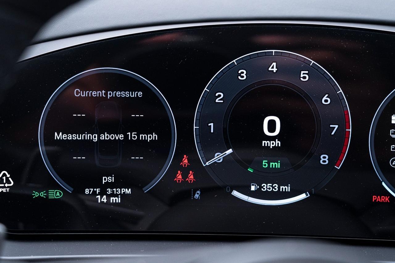 2025 Porsche Cayenne E-Hybrid Pompano Beach FL