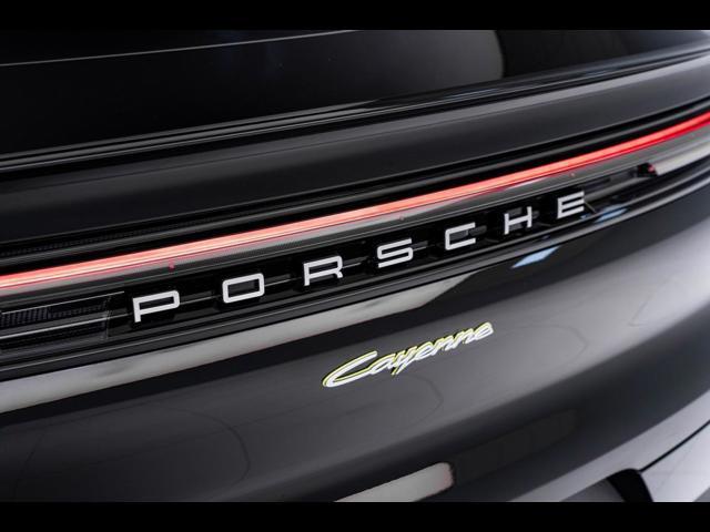 2025 Porsche Cayenne E-Hybrid Pompano Beach FL