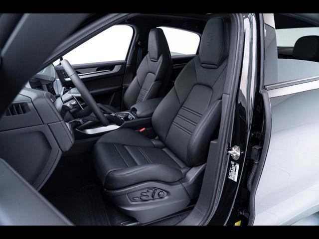 2025 Porsche Cayenne E-Hybrid Pompano Beach FL