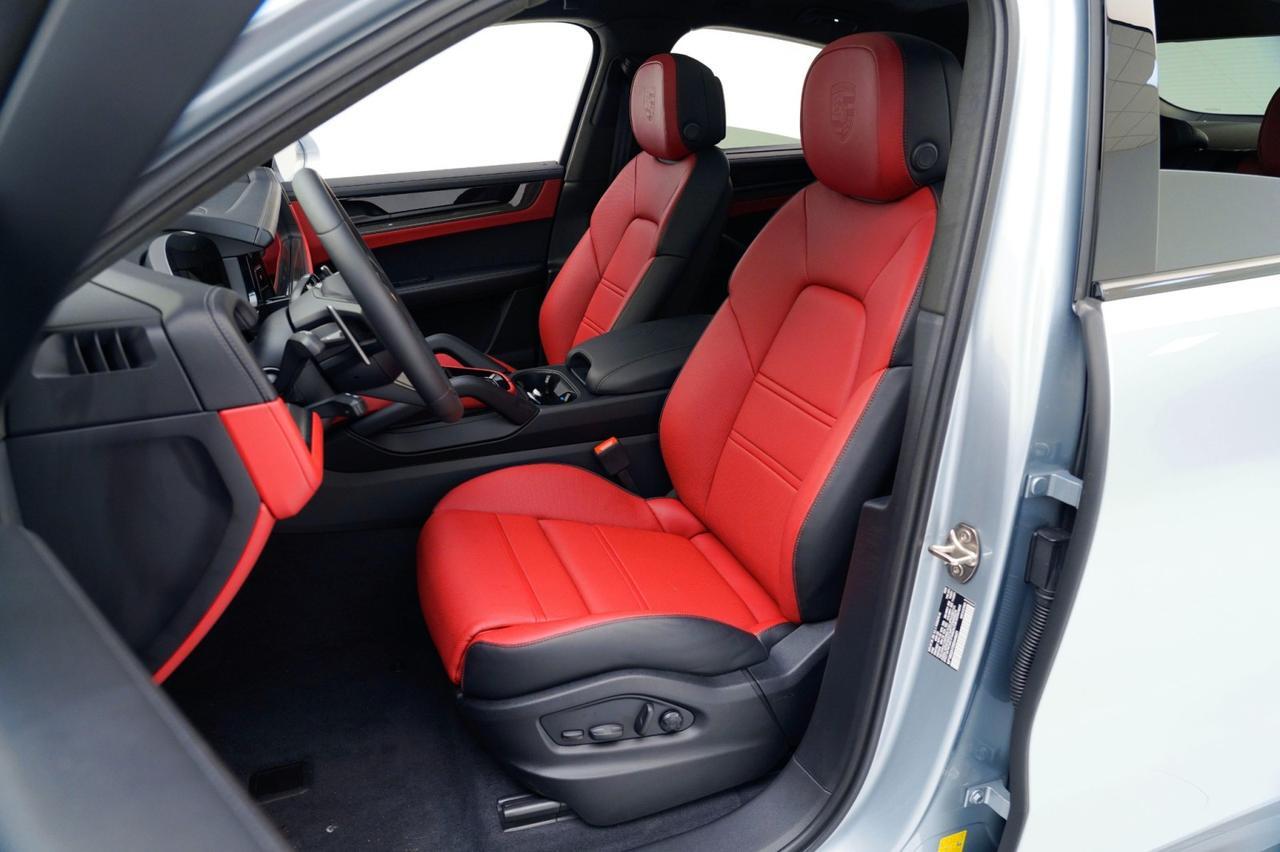 2025 Porsche Cayenne GTS Coupe Pompano Beach FL