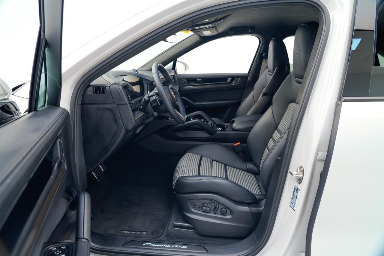 2025 Porsche Cayenne GTS Coupe Pompano Beach FL