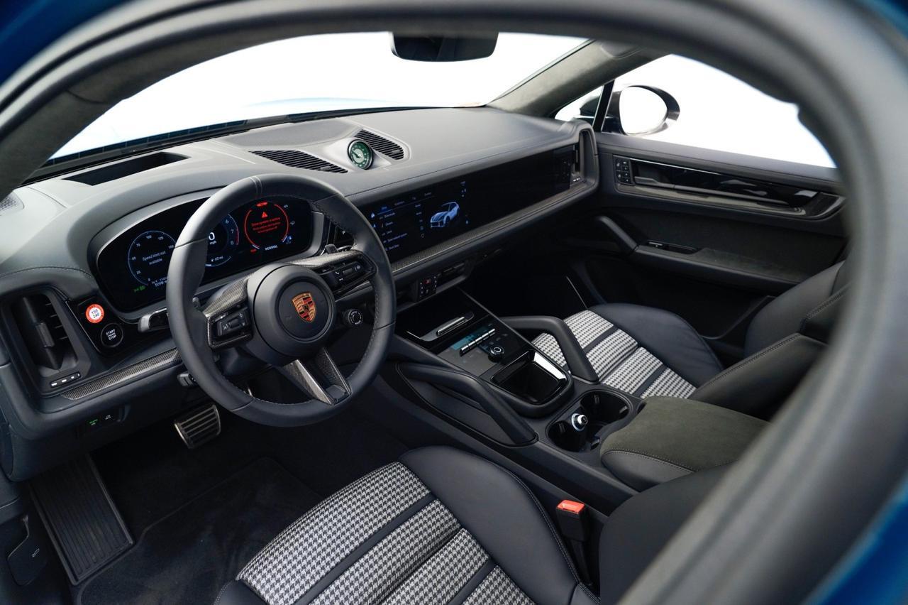 2025 Porsche Cayenne GTS Coupe Pompano Beach FL