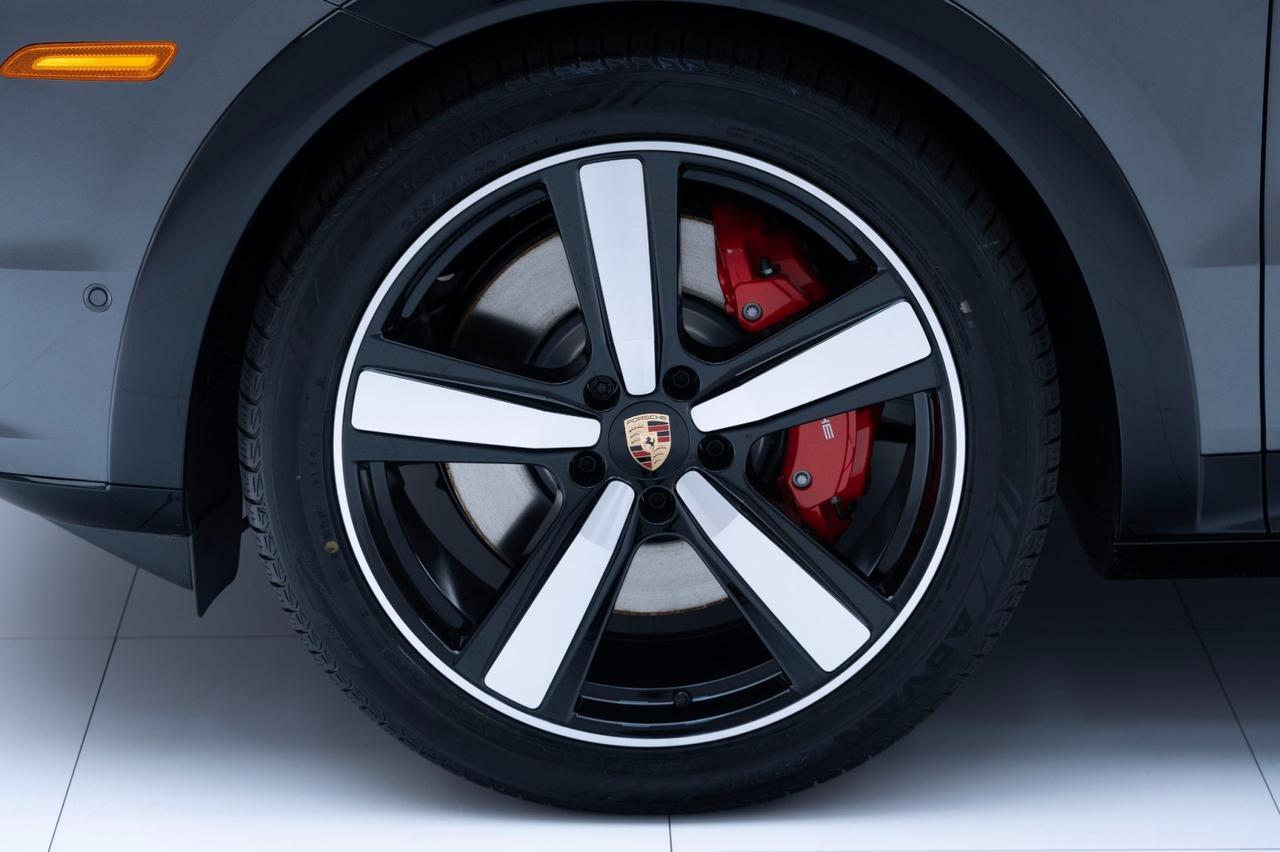 2025 Porsche Cayenne GTS Coupe Pompano Beach FL