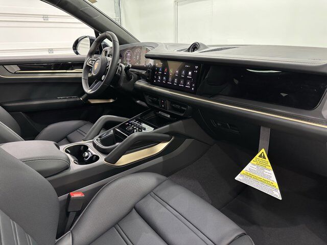 2025 Porsche Cayenne GTS Newark DE