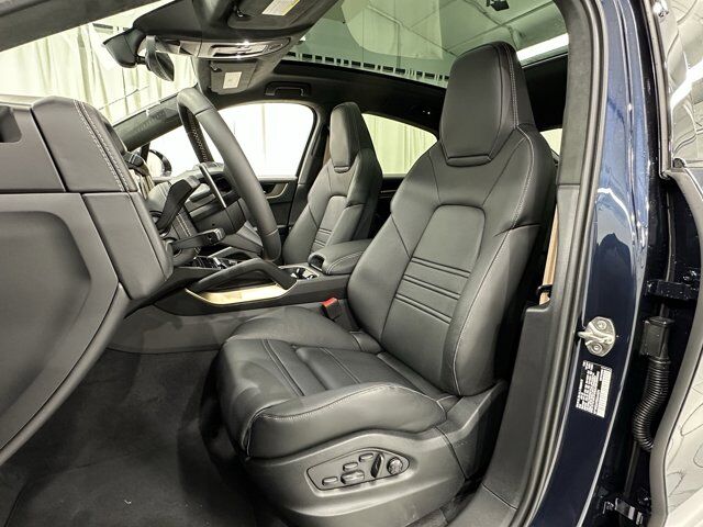 2025 Porsche Cayenne GTS Newark DE