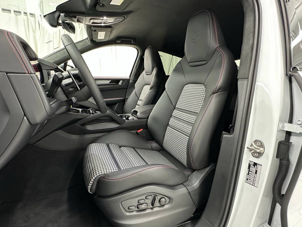 2025 Porsche Cayenne GTS Newark DE