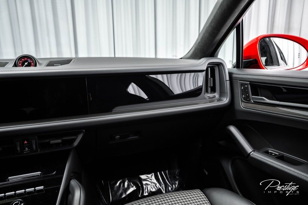 2025 Porsche Cayenne GTS North Miami Beach FL