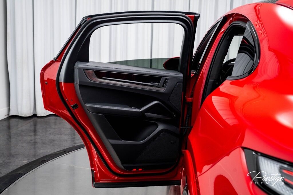 2025 Porsche Cayenne GTS North Miami Beach FL