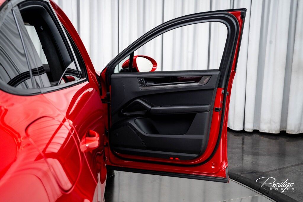 2025 Porsche Cayenne GTS North Miami Beach FL