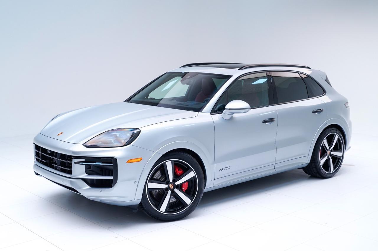 2025 Porsche Cayenne GTS