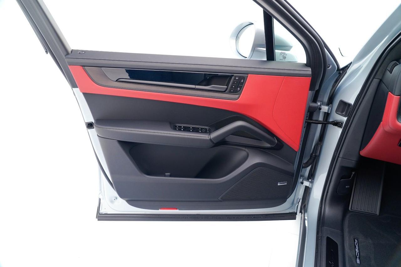 2025 Porsche Cayenne GTS Pompano Beach FL